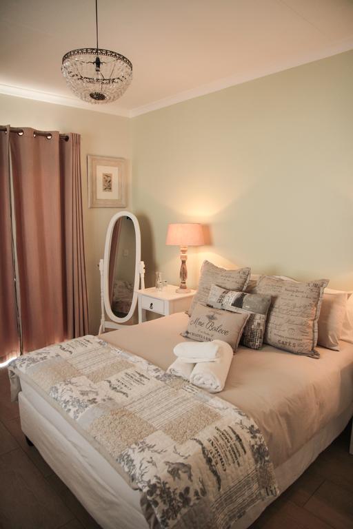 Olive Manor Guest House Newcastle Exterior foto